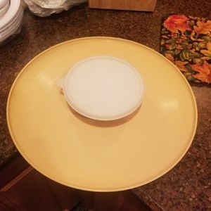 Tupperware chip and dip tray vintage